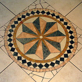 Mosaikfliesen im Flurbereich